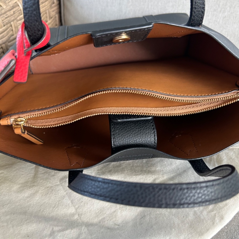 SMALL PERRY TRIPLE-COMPARTMENT TOTE BAG - Picture 6 of 7